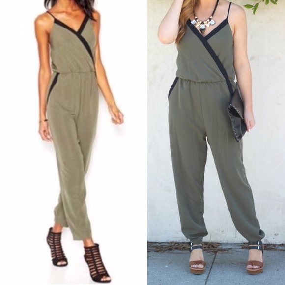 Bar III Other - ✨HP✨Cute Green and Black Jumpsuit Bar III Romper